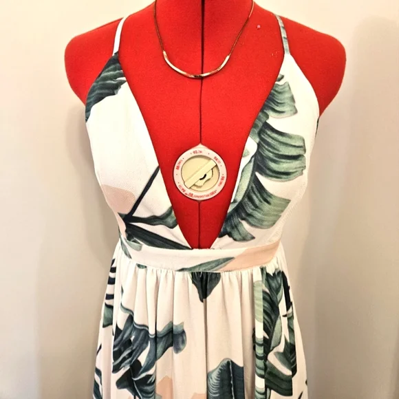 Sexy floral gown - Picture 2 of 4